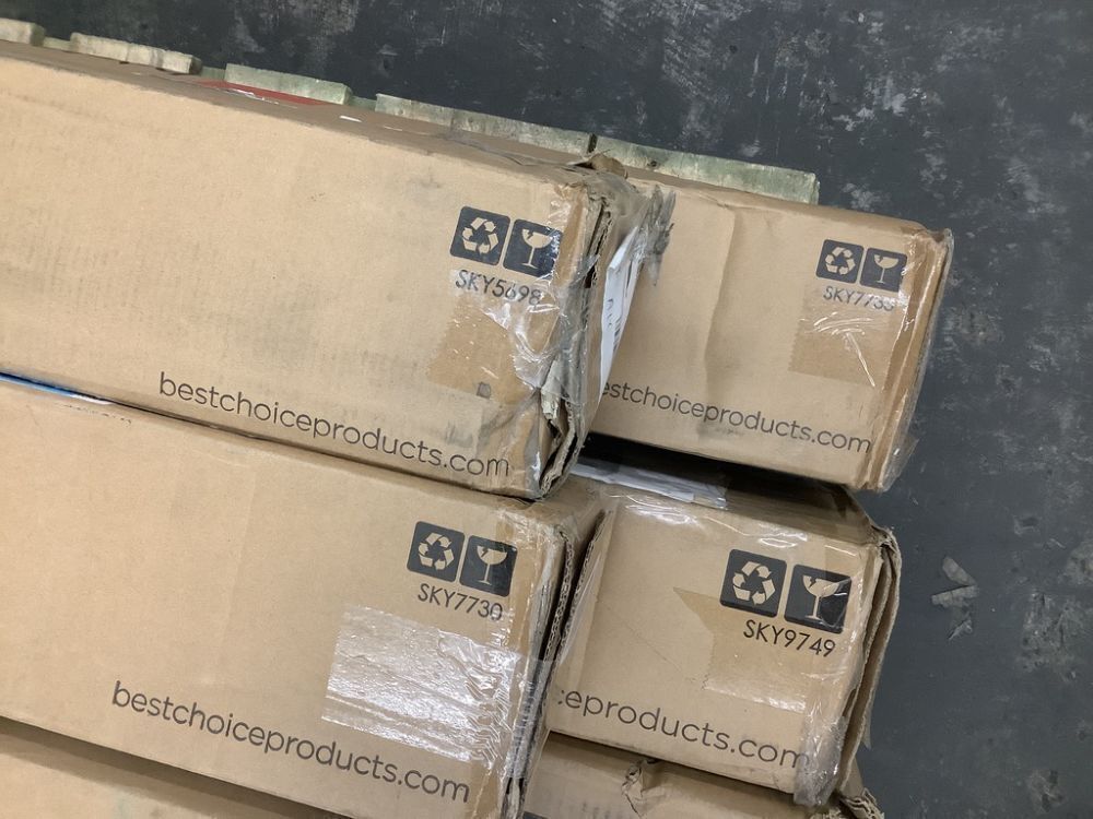 Lot of (12) Patio Umbrellas 10' & 7.5' - Uninspected - Image 2 - Lot 240