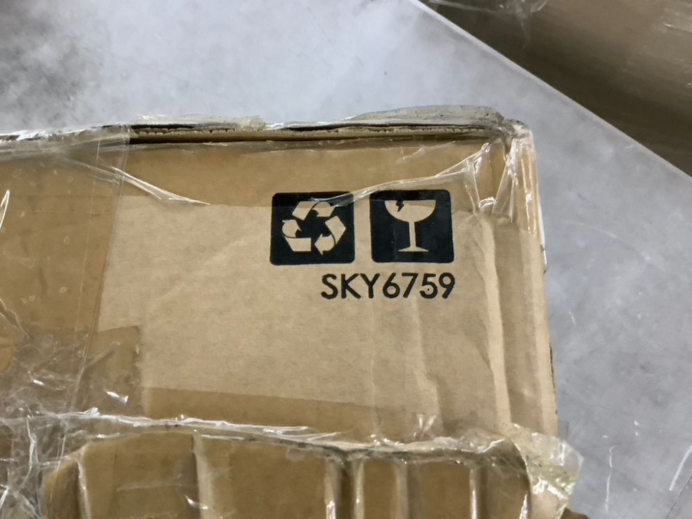 Set of 5 Collapsible Hyacinth Storage Baskets w/ Inserts - 10.5x10.5in - Image 8 - Lot 261