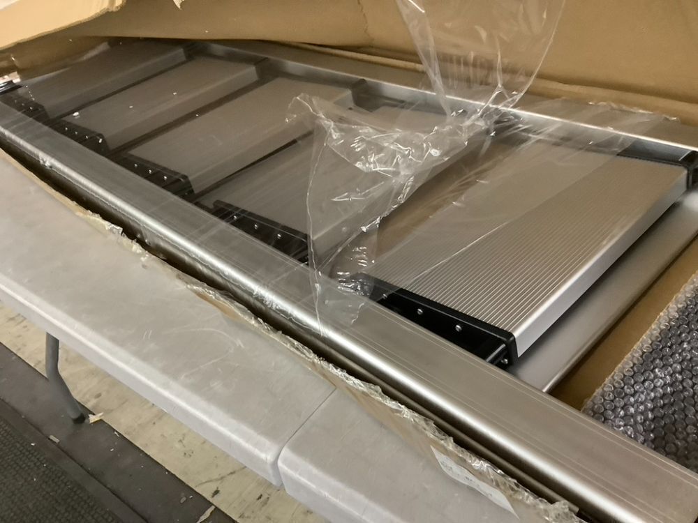 XinSunho 5 Step Retractable Handgrip Folding Step Stool with Anti-Slip Wide Pedal - Image 4 - Lot 276