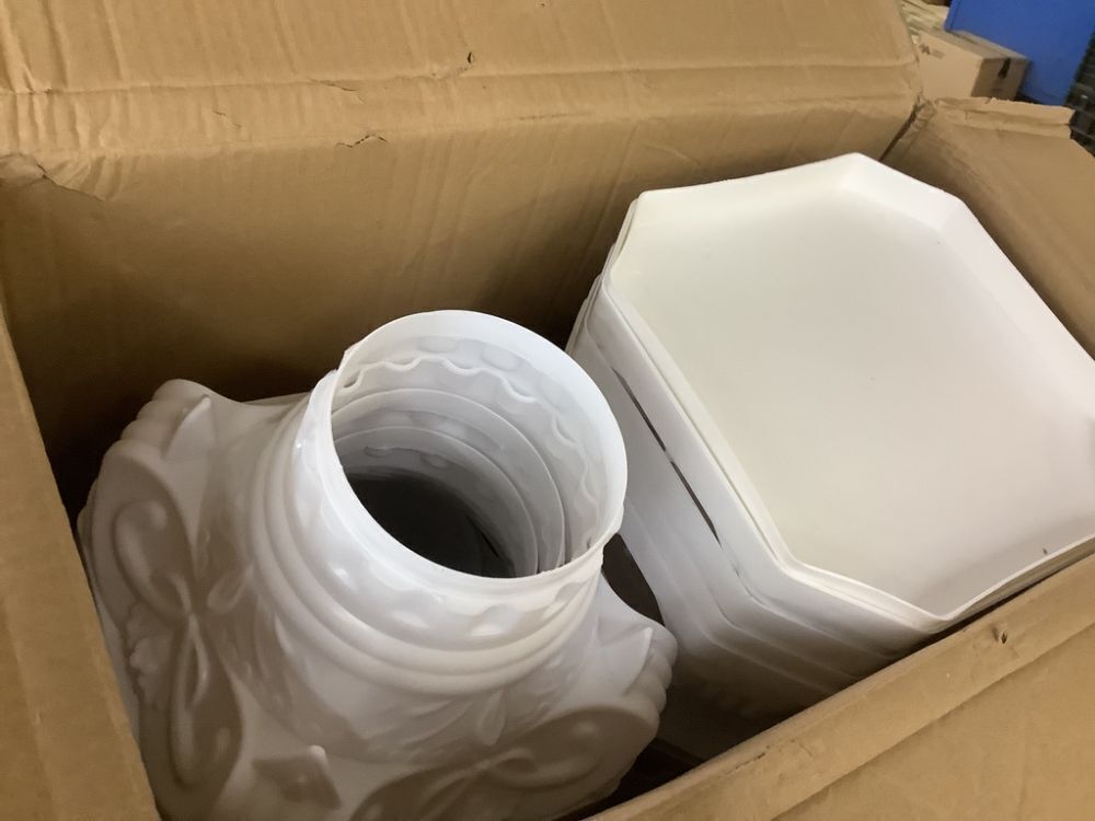 34.65 in. H White Decorative Roman Pillars, 4-Pack - Image 2 - Lot 323JF