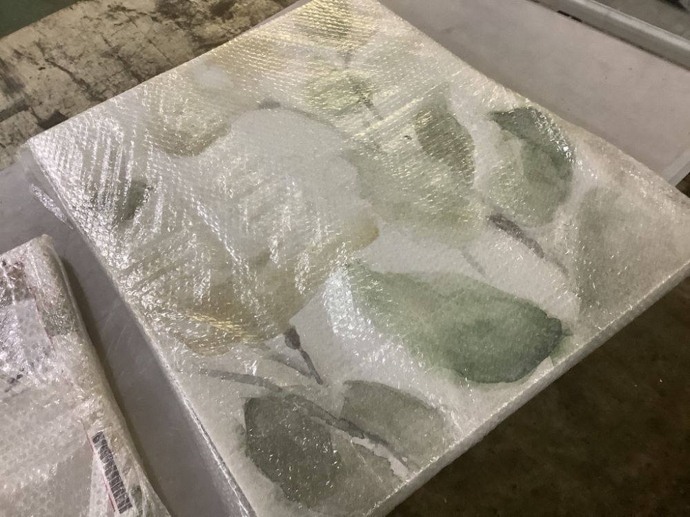 Lot of (2) Stupell Industries Charming Abstract Florals by Lanie Loreth Canvas - (1) 30 in. x 24 in. & (1) 20in. x 16in. - Image 5 - Lot 439JF