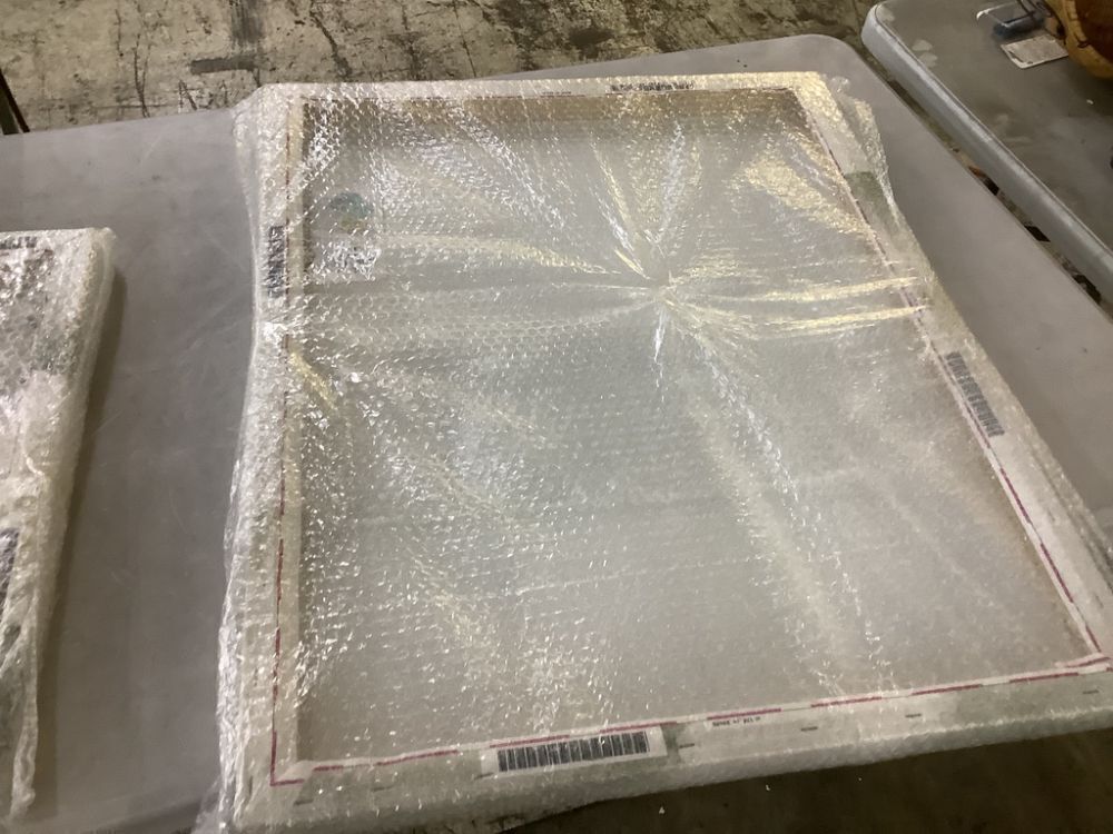 Lot of (2) Stupell Industries Charming Abstract Florals by Lanie Loreth Canvas - (1) 30 in. x 24 in. & (1) 20in. x 16in. - Image 6 - Lot 439JF