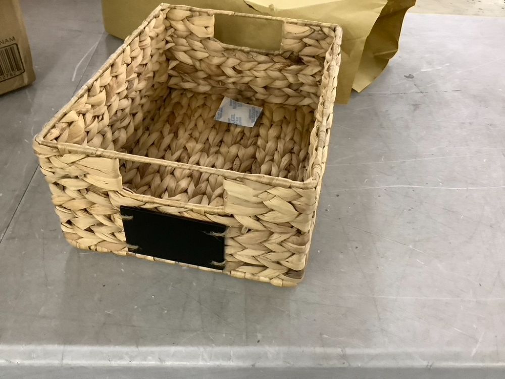 Set of 4 Water Hyacinth Pantry Baskets w/ Chalkboard, Marker - 12in - Image 3 - Lot 462