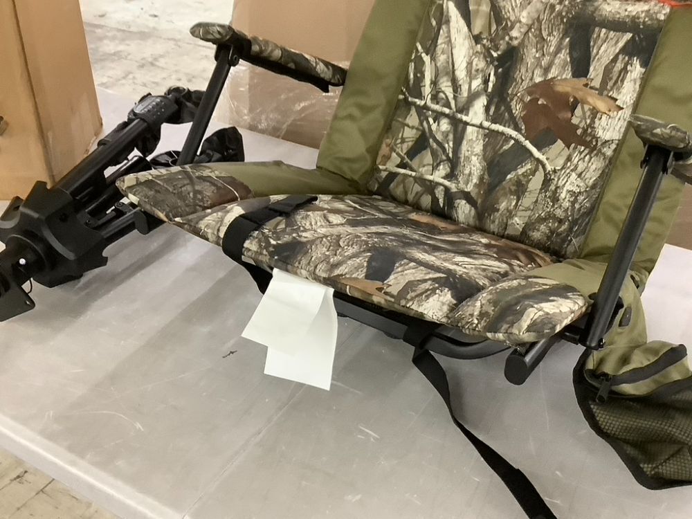 Hunting Blind Chair - Image 2 - Lot 468