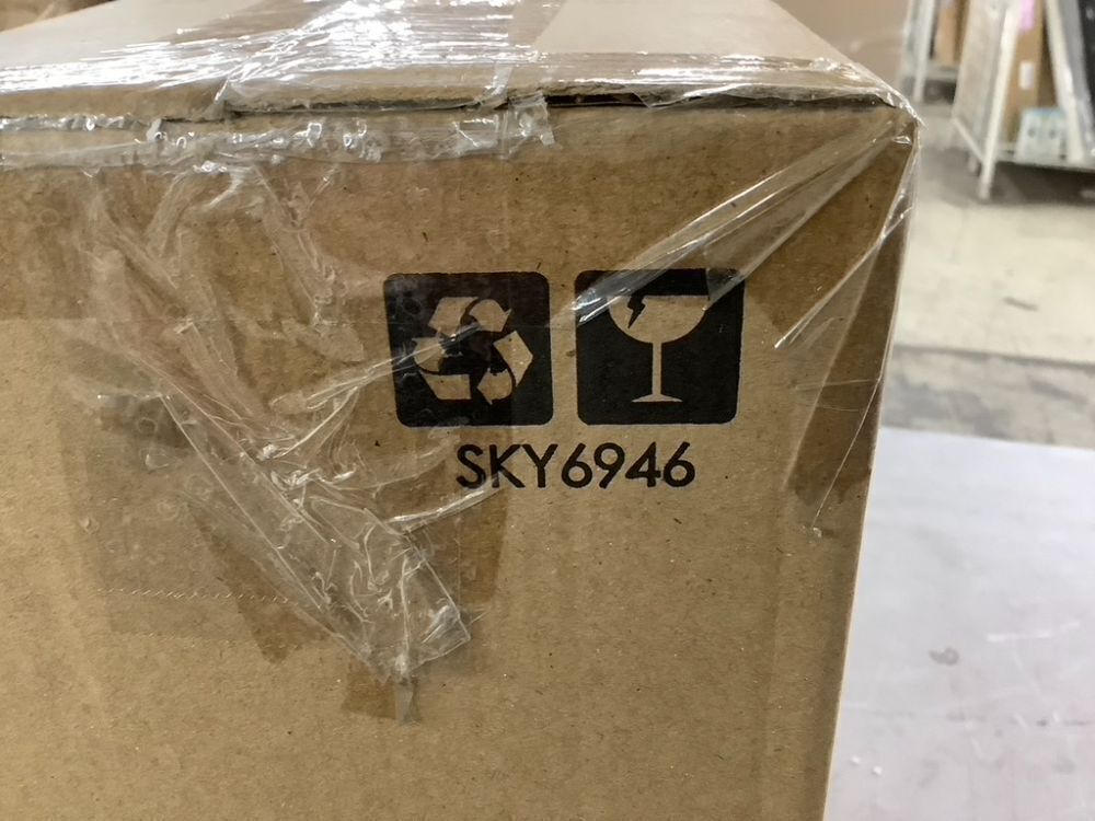 Set of 3 Pre-Lit Ceramic Tabletop Christmas Trees - Image 6 - Lot 480