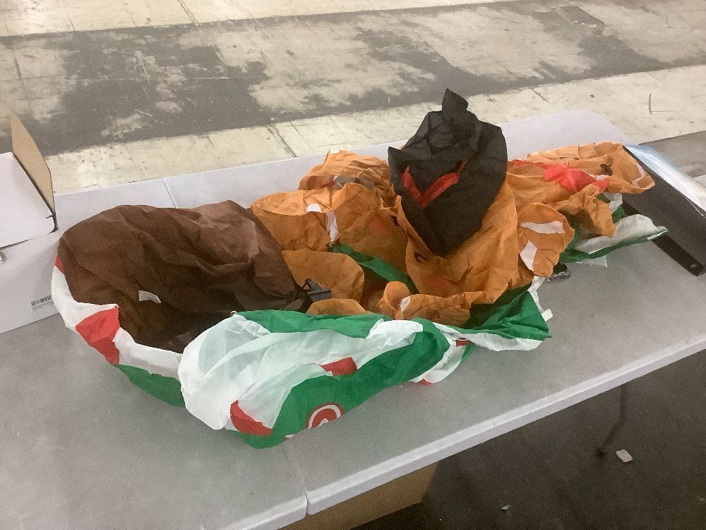 7' Christmas Inflatable - Image 1 - Lot 523