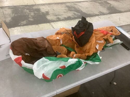 7' Christmas Inflatable - Lot 523