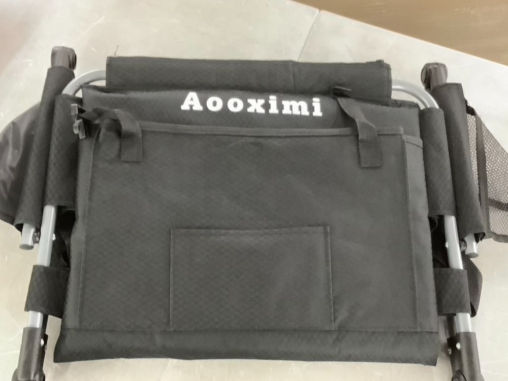 Folding Stadium Seat - Image 4 - Lot 664