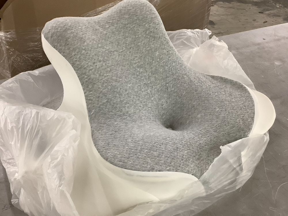 Memory Foam Posture Support Pillow - Image 2 - Lot 670