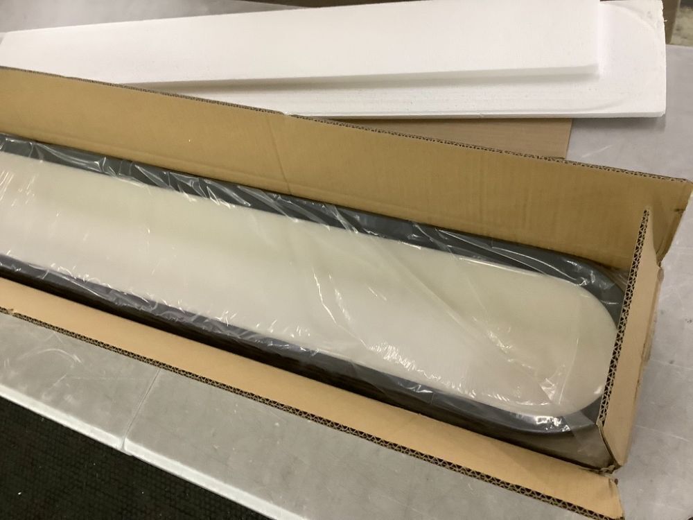 Naroume LED Modern Ceiling Light - Image 3 - Lot 674