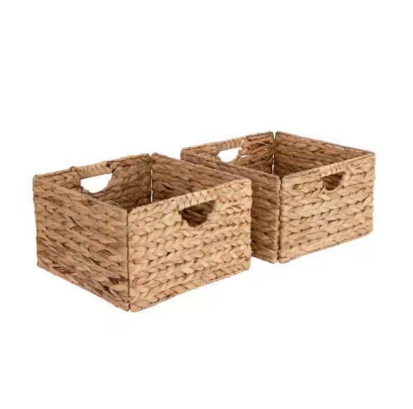 Seville Classics Water Hyacinth Storage Baskets, Hand-Woven 2-Pack - Image 1 - Lot 733JF