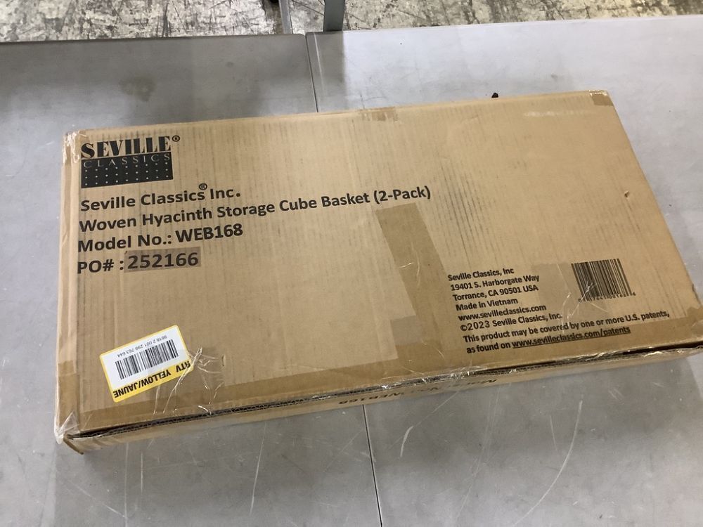 Seville Classics Water Hyacinth Storage Baskets, Hand-Woven 2-Pack - Image 2 - Lot 733JF