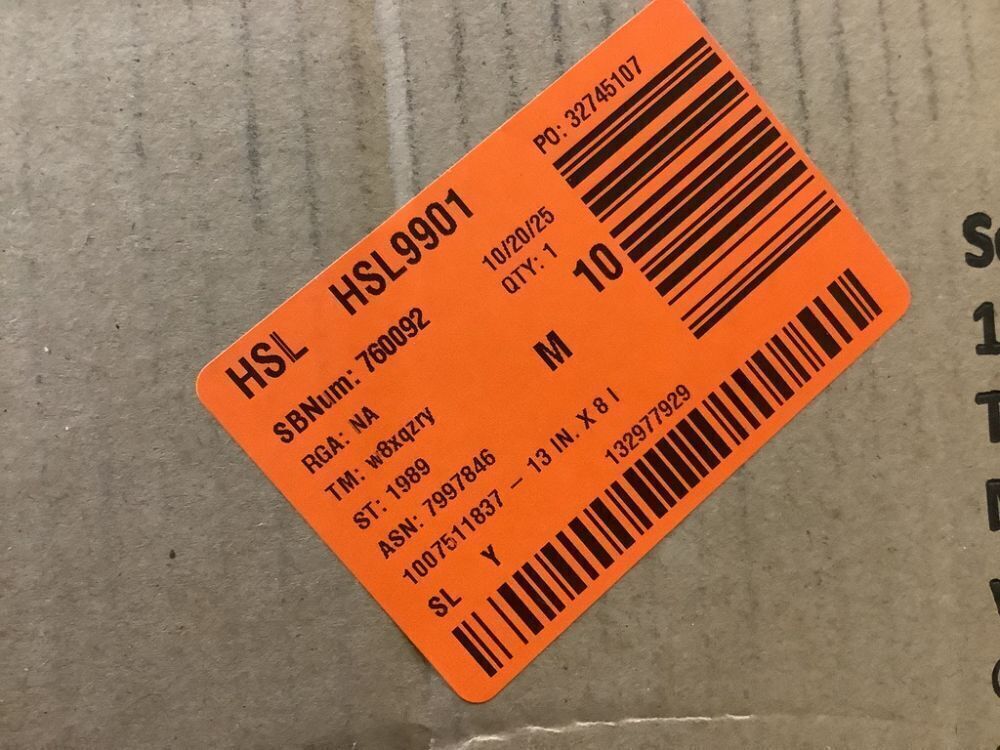 Seville Classics Water Hyacinth Storage Baskets, Hand-Woven 2-Pack - Image 4 - Lot 733JF