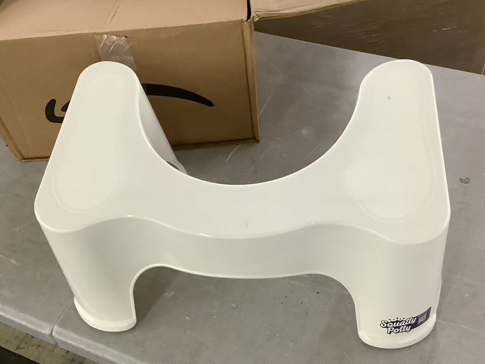 Squatty Potty The Original Bathroom Toilet Stool - Image 3 - Lot 762
