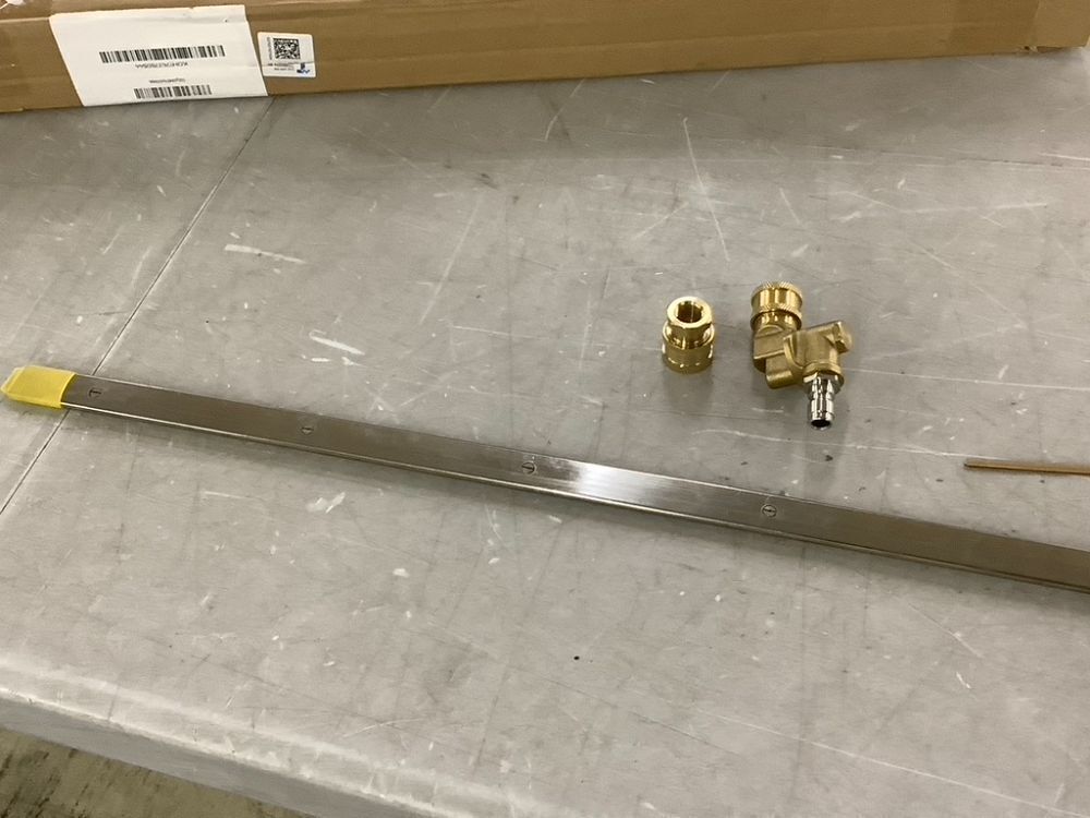 24" Radiator Cleaning Wand Pressure Washer Attachment - Image 4 - Lot 766