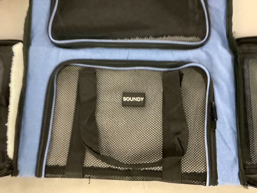 Airline Approved Collapsible Soft Sided Pet Carrier for Small Pets Under 15Lbs - Image 3 - Lot 777