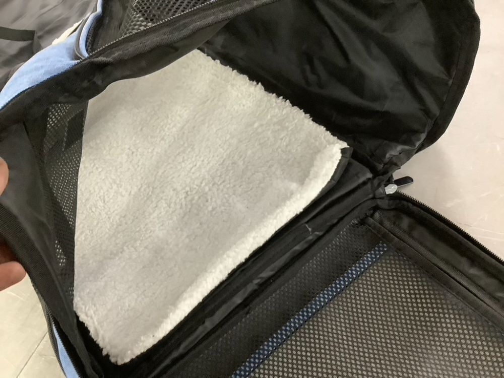 Airline Approved Collapsible Soft Sided Pet Carrier for Small Pets Under 15Lbs - Image 4 - Lot 777