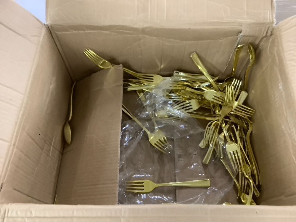 Plastic Plates & Utensils, Unknown Amount - Image 5 - Lot 778