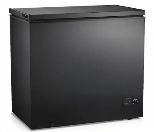 COWSAR 32 in. W 7.0 cu. ft. Manual Defrost Chest Freezer with Adjustable Temperature Controls in Black Garage Ready - Lot 37JF