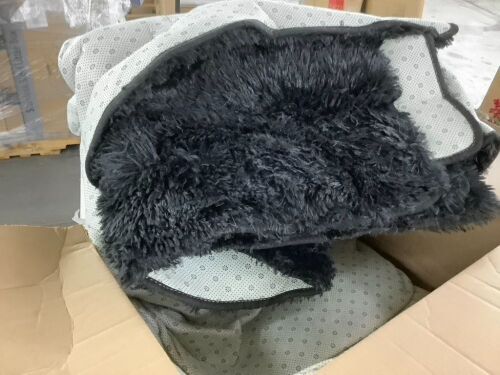 8x10 Area Rug - Lot 688