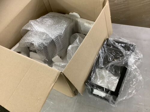 Outdoor Wall Lantern, 2 Pack - Lot 485