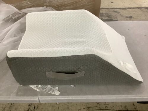 Leg Elevation Wedge Pillow - Lot 697