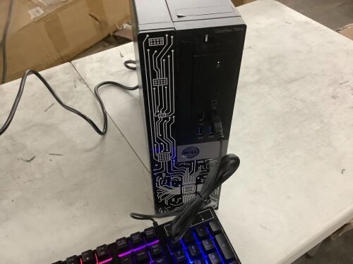Dell Desktop Computer with RGB Keyboard - Lot 70