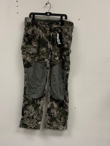 Mens Instinct Active Pants, Size 38, E-Comm Return - Lot 377R