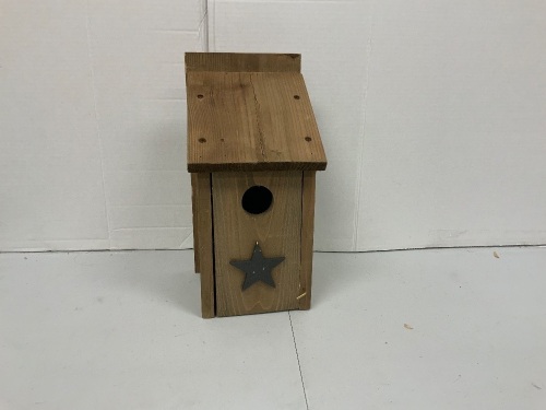 Wooden Bird House, E-Comm Return - Lot 459R