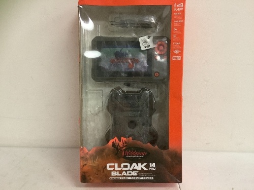 Wildgame Innovations Trail Camera and SD Card Viewer Combo, E-Comm Return, Sold as is - Lot 516R