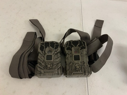 Lot of (2) Assorted Trail Cams, E-Comm Return - Lot 607