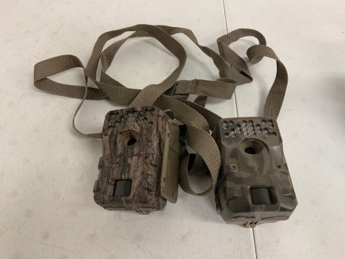 Lot of (2) Assorted Trail Cams, E-Comm Return - Lot 656