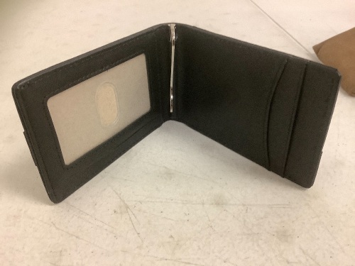 Mens Wallet, Appears New, Sold as is - Lot 733R