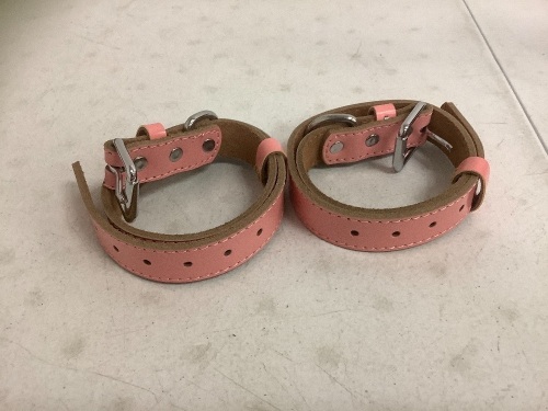 Trevano Leather Dog Collars, L, E-Commerce Return, Sold as is - Lot 852R