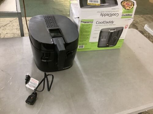 Presto CoolDaddy Cool-Touch Deep Fryer - Lot 432JF