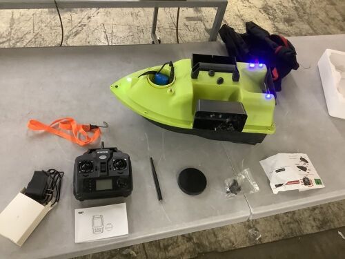 RC Fishing Bait Boat - No GPS - Lot 413