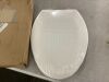 Elongated Toilet Seat, Soft Close - Thumbnail 2