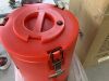 VEVOR 4.5 gal. Insulated Beverage Dispenser - Thumbnail 4