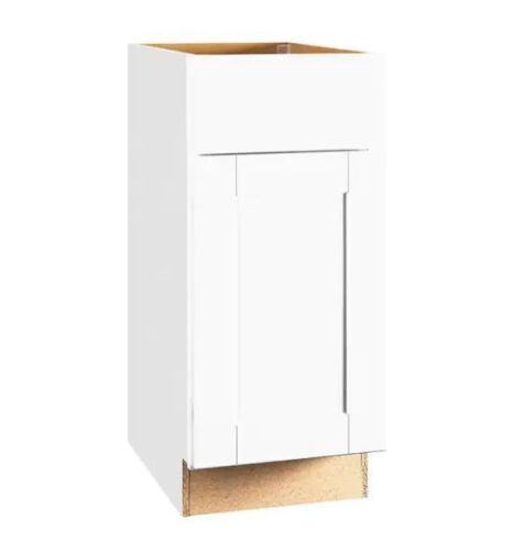 Hampton Bay Shaker 15 in. W x 24 in. D x 34.5 in. H Assembled Base Cabinet in Satin White - Lot 148JF