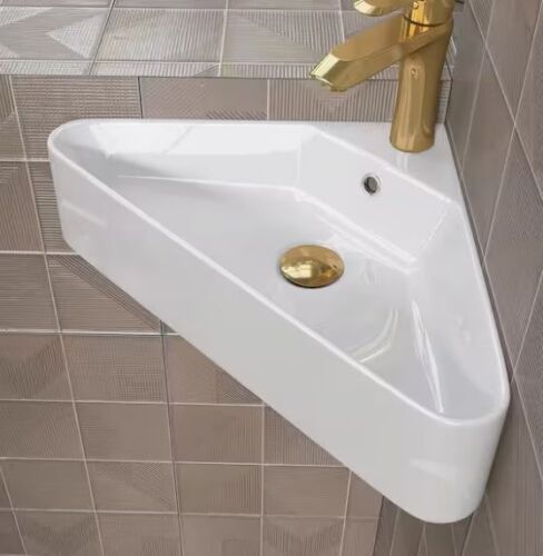 22.5 in Ceramic Corner Sink Wall-Mounted with Single Faucet Hole in White - Lot 734JF