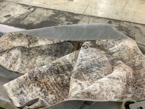 Washable Area Rug 8 x 10 - Lot 570