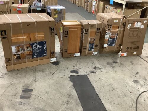 Lot of (4) Hampton Bay Medium Oak Cabinets & (1) End Panel - Lot 48JF