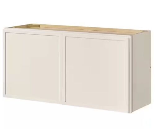Hampton Bay Leyton 36 in. W x 24 in. D x 18 in. H Ready to Assemble Plywood Slim Shaker Wall Bridge Kitchen Cabinet in Antique White - Lot 218JF