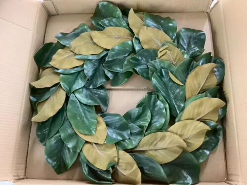 24" Magnolia Wreath - Lot 597