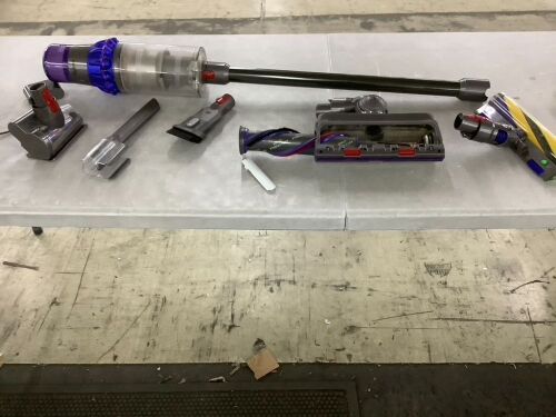 Dyson Stick Vacuum Cleaner - Missing Battery, For Parts or Repair - Lot 109JF