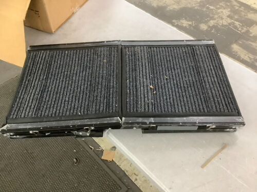 Folding Pet Ramp - Lot 591