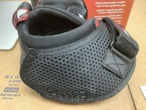 Cavallo Horse & Rider Trek Regular Sole Hoof Boot - Lot 9929