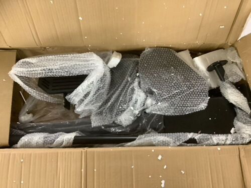 Heavy-Duty Boat Trailer Steps, 4 Steps - Lot 155