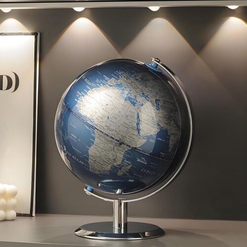 8" Desktop Wrold Globe with Stand - Lot 759