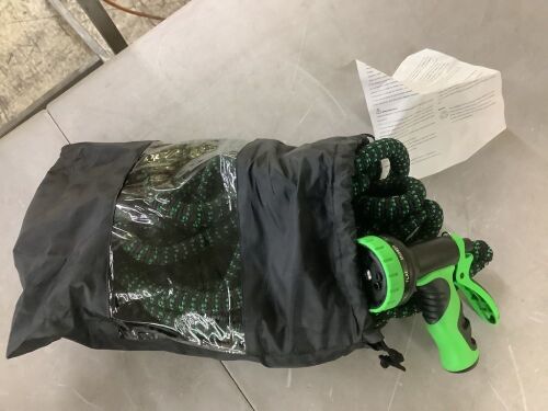 Expandable Water Hose - Lot 220JF